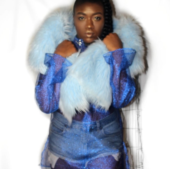 Metallic Blue Long Sleeved Top 💙 - Picture 1 of 8